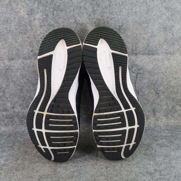 Nike Shoes Womens 9.5 Athletic Sneaker Quest 4 Running Trainer Black White Sport - Picture 11 of 16
